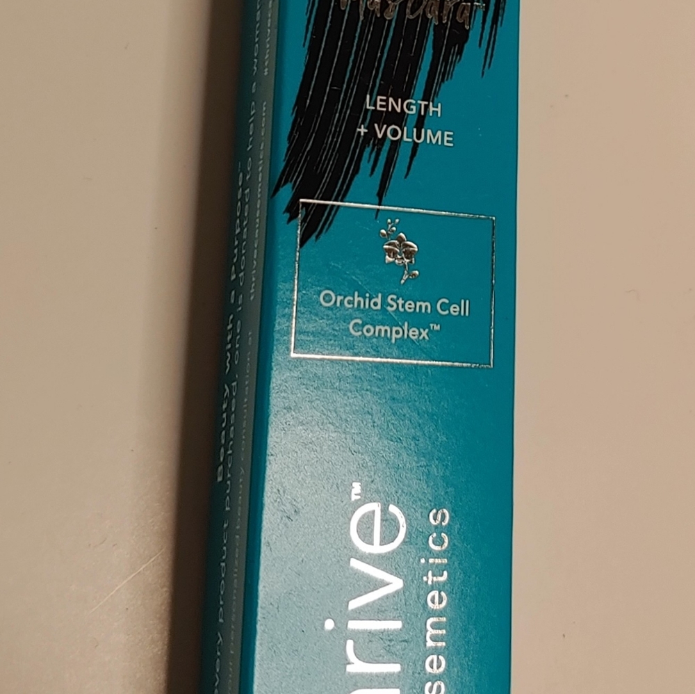 Thrive Mascara